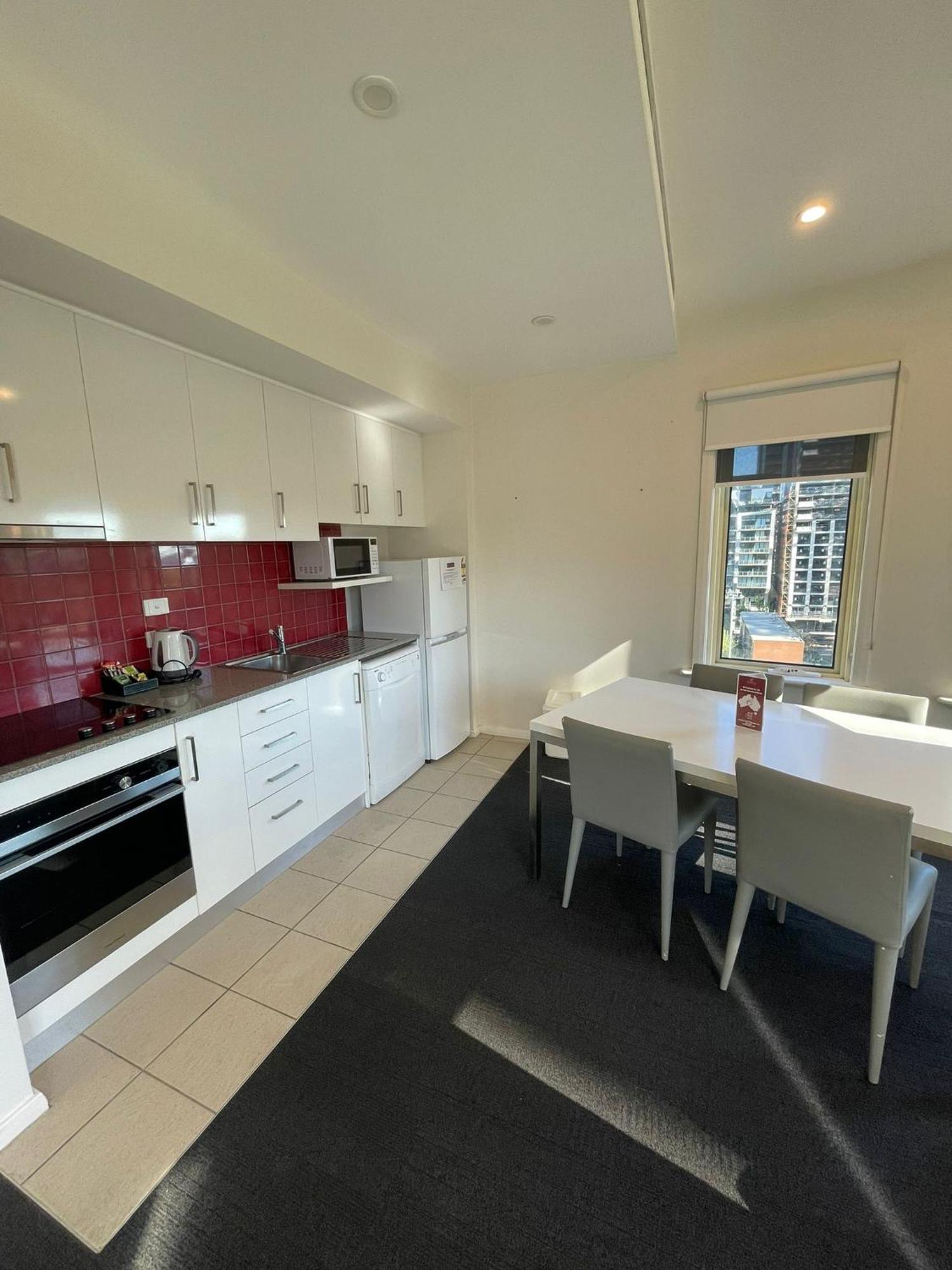 South Yarra Central Apartment Hotel Melbourne Eksteriør bilde